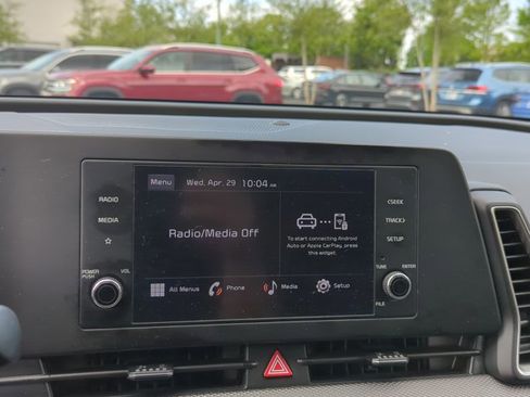 Used 2023 Kia Sportage LX AWD/4WD image 10