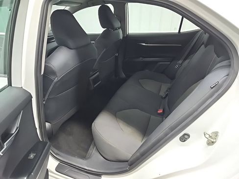 Used 2020 Toyota Camry LE w/ Carpet Mat Package FWD image 30