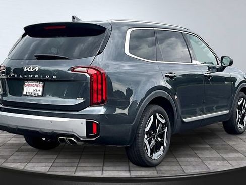 Used 2023 Kia Telluride S AWD/4WD image 6