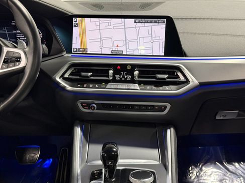 Used 2022 BMW X6 xDrive40i w/ M Sport Package AWD/4WD image 41