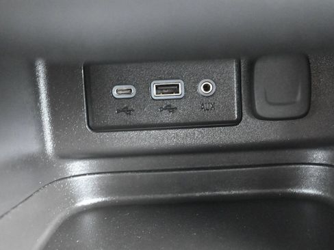 Used 2024 Chevrolet Equinox LT AWD/4WD image 31