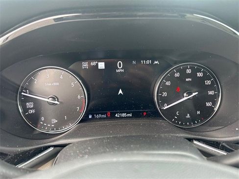 Used 2022 Buick Envision Avenir w/ Technology Package II image 21