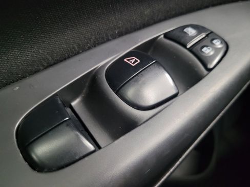 Used 2019 Nissan Sentra SV image 27