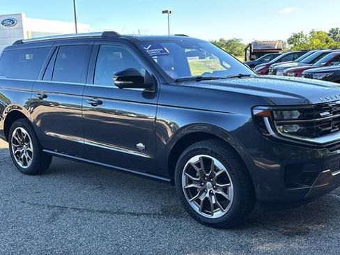 Used 2025 Ford Expedition Max King Ranch AWD/4WD image 28