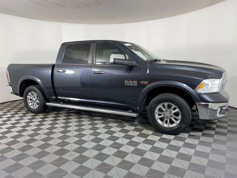 Used 2013 RAM 1500 Laramie w/ Convenience Group image 6