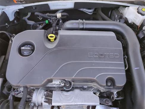 Used 2023 Chevrolet Malibu LT image 15