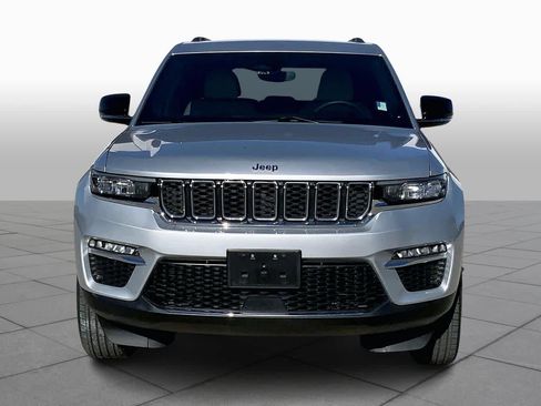 Used 2023 Jeep Grand Cherokee Limited image 3