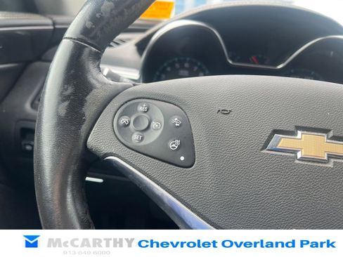 Used 2017 Chevrolet Impala Premier w/ Enhanced Convenience Package FWD image 12