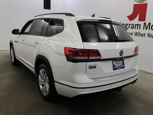 Used 2023 Volkswagen Atlas SEL R-Line AWD/4WD image 3