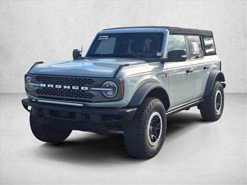 Used 2021 Ford Bronco Badlands image 1