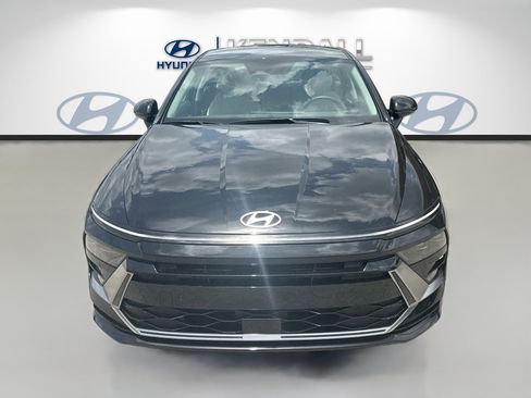 Used 2026 Hyundai Sonata SEL FWD image 2