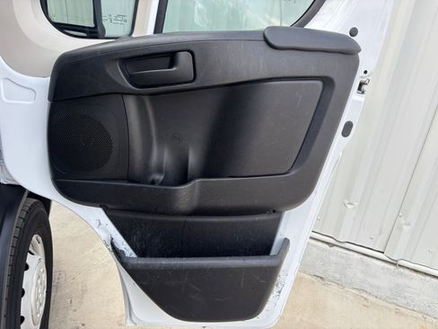 Used 2020 RAM ProMaster 2500 image 23
