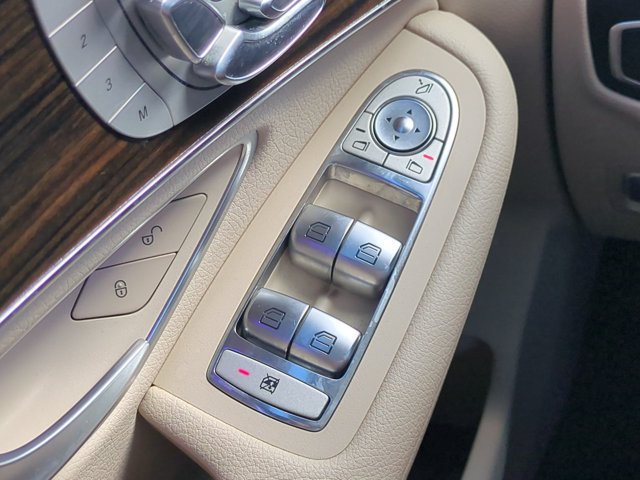 Used 2022 Mercedes-Benz GLC 300 image 22