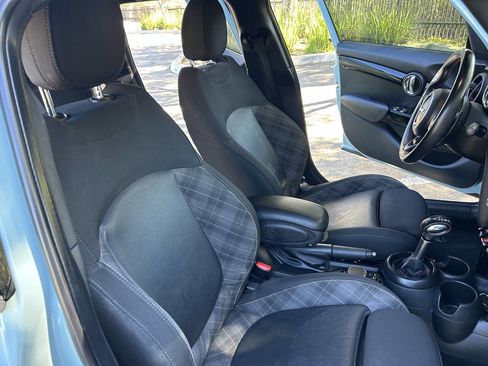 Used 2019 MINI Cooper S image 40