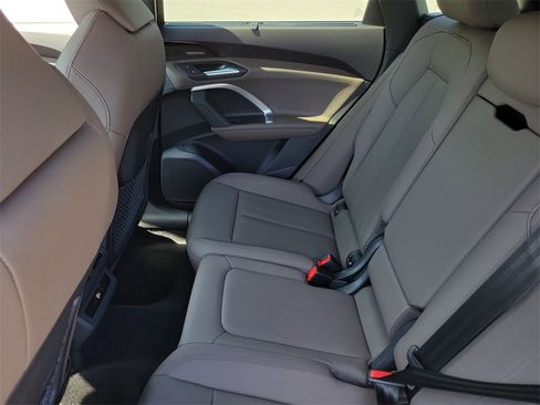 New 2025 Audi Q5 Premium Plus image 26