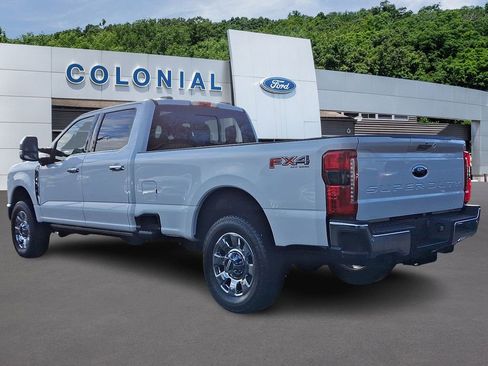 Used 2023 Ford F350 Lariat w/ Lariat Ultimate Package AWD/4WD image 4