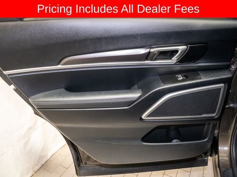 Used 2023 Kia Telluride S w/ S Sunroof Package AWD/4WD image 11