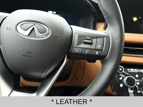 Certified 2025 INFINITI QX60 Sensory image 12