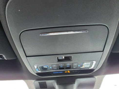 Used 2025 Ford F150 Lariat w/ Equipment Group 502A High AWD/4WD image 25