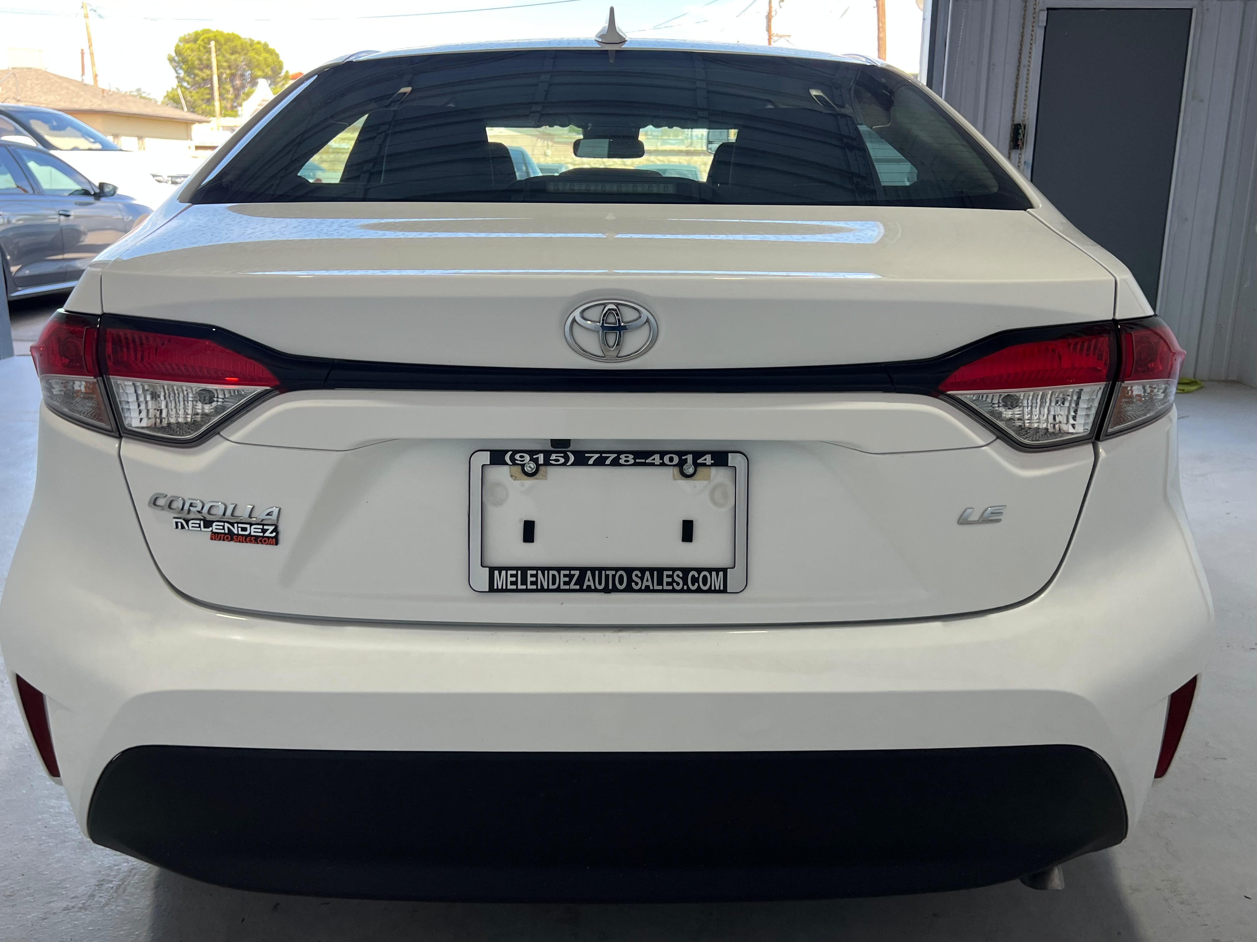 Used 2023 Toyota Corolla LE w/ LE Convenience Package FWD image 4