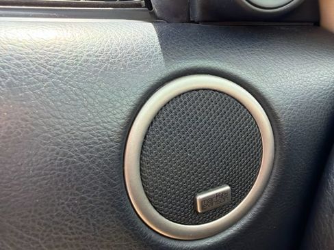 Used 2004 Lexus SC 430 Convertible RWD image 15