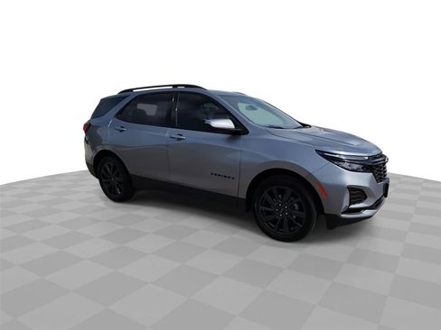 Used 2024 Chevrolet Equinox RS FWD image 2