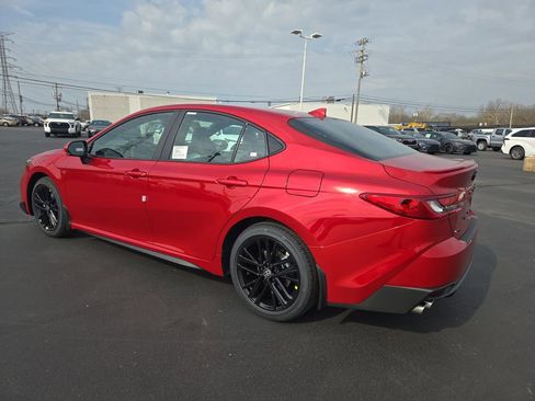 New 2026 Toyota Camry SE FWD image 3
