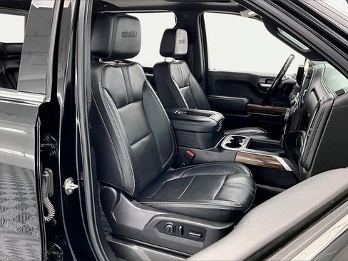 Used 2022 Chevrolet Silverado 1500 High Country w/ Technology Package image 7