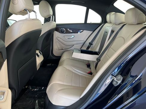 Used 2018 Mercedes-Benz C 300 Sedan image 27