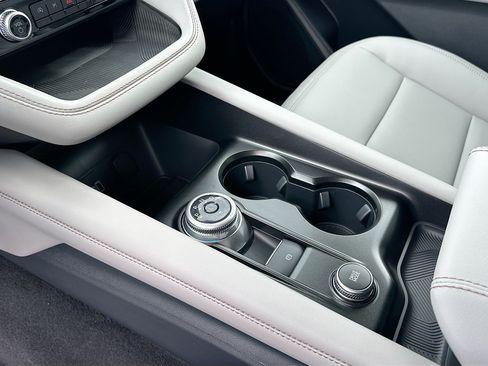 New 2026 Ford Explorer Active w/ Active Comfort Package RWD image 12