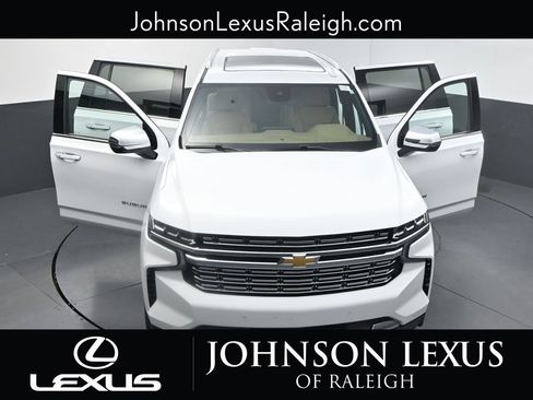 Used 2024 Chevrolet Suburban Premier AWD/4WD image 34