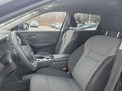 Used 2021 Nissan Rogue SV image 14