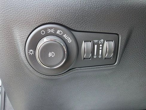 New 2026 Jeep Compass Limited w/ Sun, Sound & Navigation Group image 14