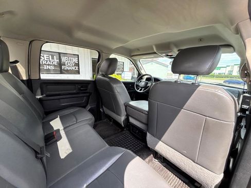 Used 2018 RAM 1500 Tradesman RWD image 37