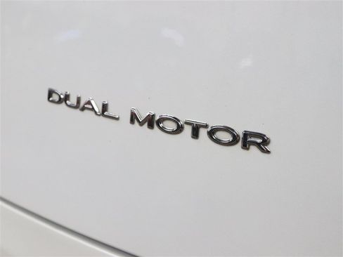 Used 2020 Tesla Model X Long Range AWD/4WD image 9