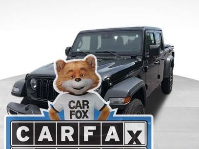 Used 2025 Jeep Gladiator Sport