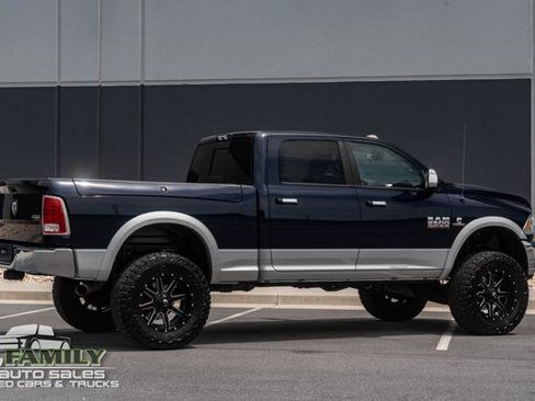 Used 2016 RAM 2500 Laramie w/ Convenience Group AWD/4WD image 11
