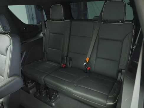 Used 2021 GMC Yukon SLT w/ SLT Premium Package image 40