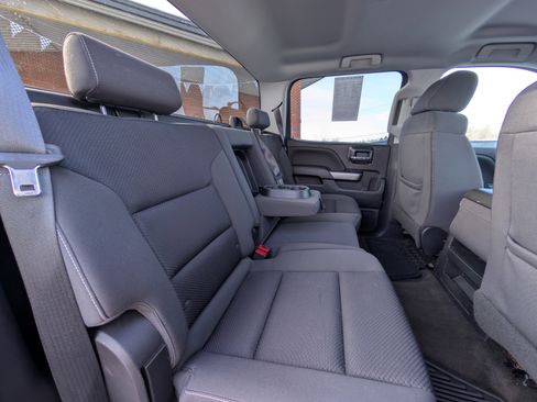 Used 2018 Chevrolet Silverado 1500 LT w/ All Star Edition image 34