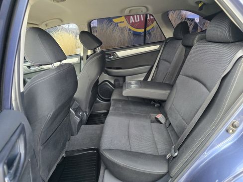 Used 2018 Subaru Outback 2.5i Premium image 31
