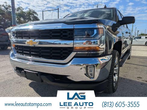 Used 2018 Chevrolet Silverado 1500 LT w/ LT Eassist Package AWD/4WD image 7
