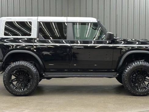 Used 2026 Ford Bronco Heritage Edition AWD/4WD image 6