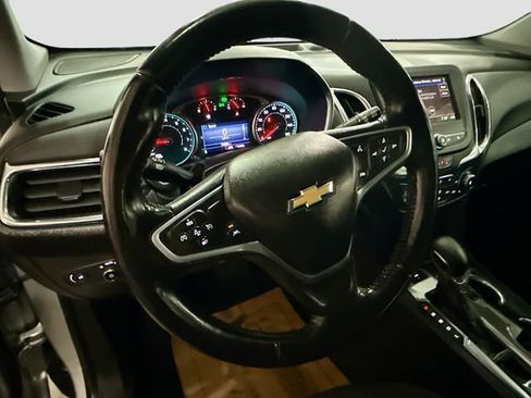 Used 2022 Chevrolet Equinox LT image 12