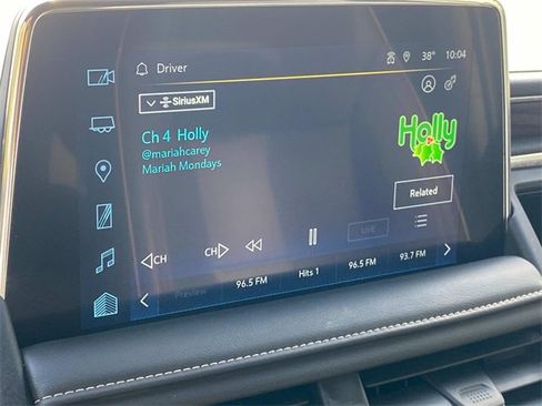 Used 2023 Chevrolet Suburban Premier image 23