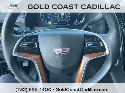 Used 2017 Cadillac Escalade ESV Luxury image 22