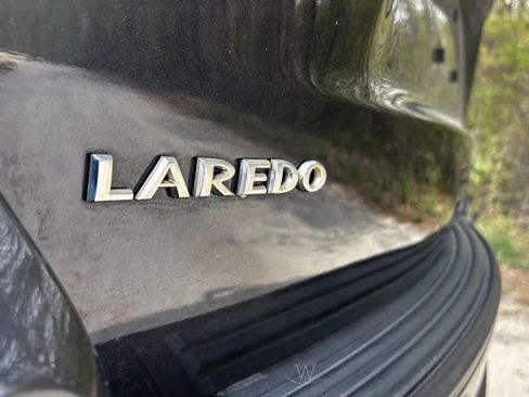 Used 2013 Jeep Grand Cherokee Laredo w/ Laredo E Group RWD image 6