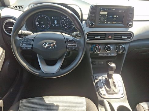 Used 2020 Hyundai Kona SEL image 9