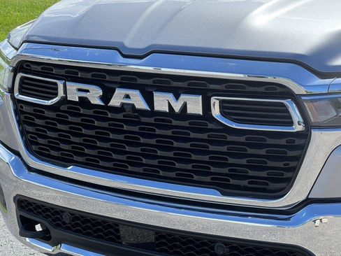 Used 2025 RAM 1500 Big Horn AWD/4WD image 37