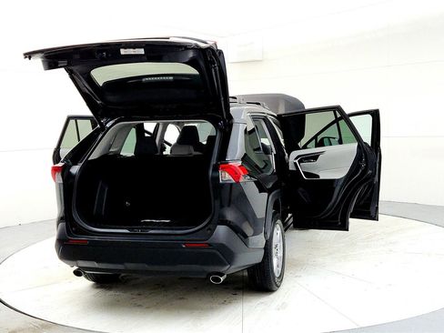 Used 2023 Toyota RAV4 XLE w/ Convenience Package image 11