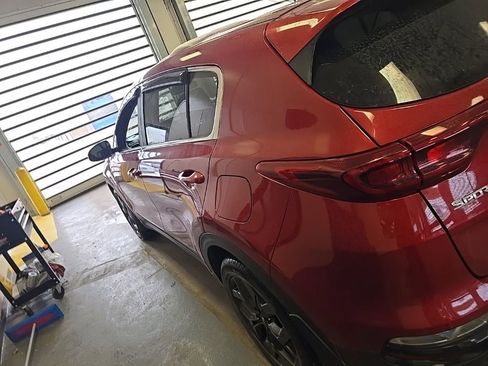 Used 2022 Kia Sportage LX w/ LX AWD Value Edition Package image 3